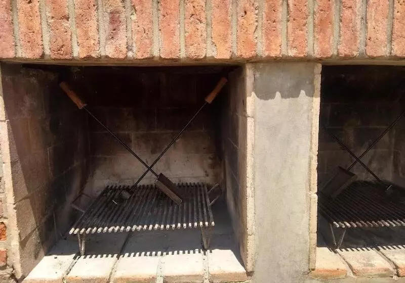 Hosteria Y Cabañas Los Mimbres