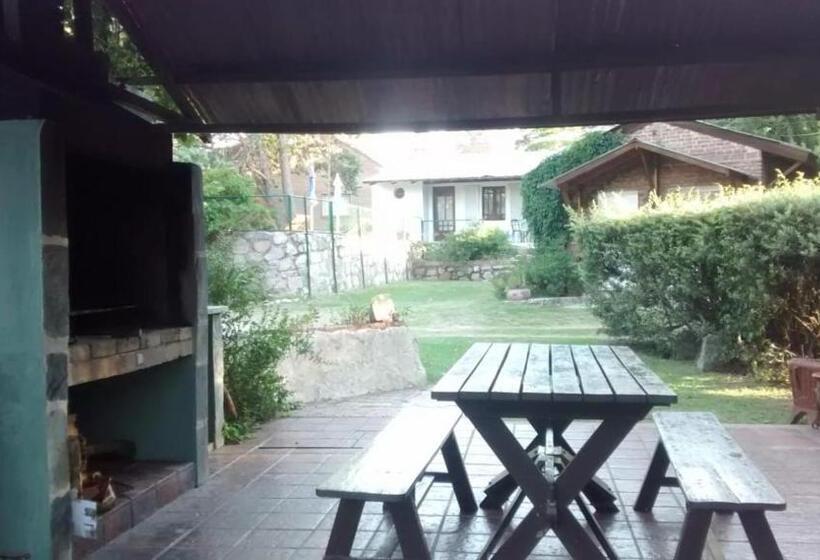 Hosteria Y Cabañas Los Mimbres