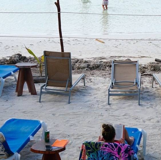 هتل Choby's House Holbox