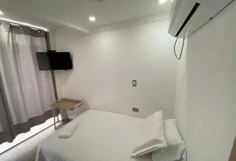 ホテル Dubai Curumani