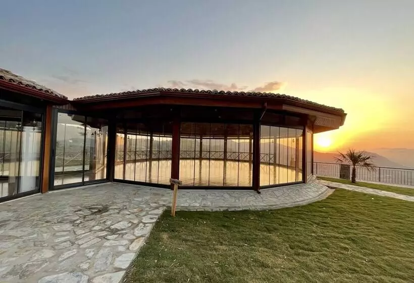 Hotelli Ephesus Retreat