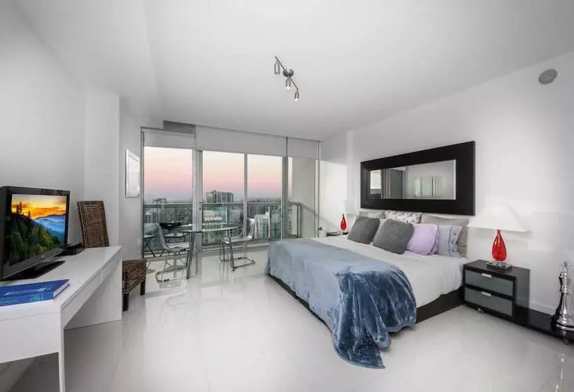 هتل Icon Brickell W Residences
