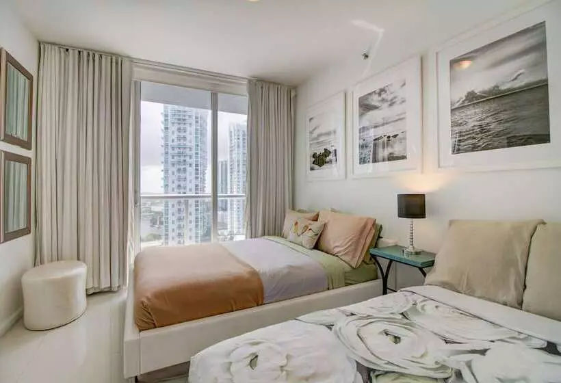 هتل Icon Brickell W Residences