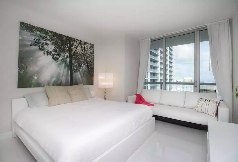 هتل Icon Brickell W Residences
