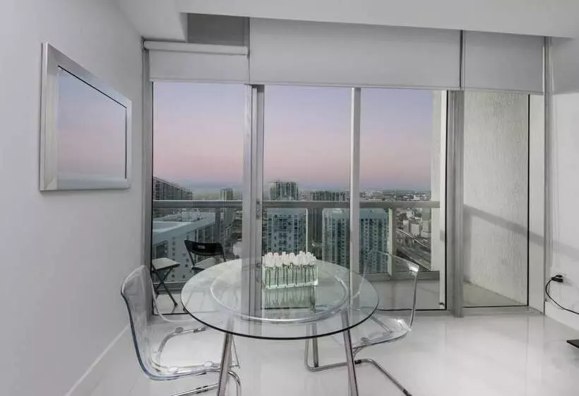هتل Icon Brickell W Residences