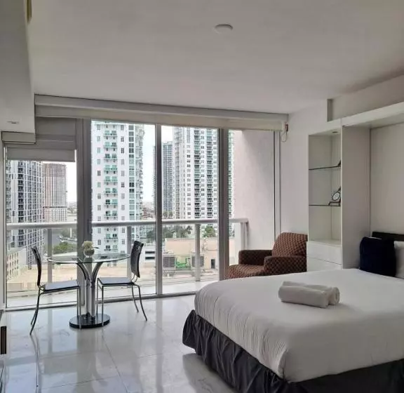 هتل Icon Brickell W Residences