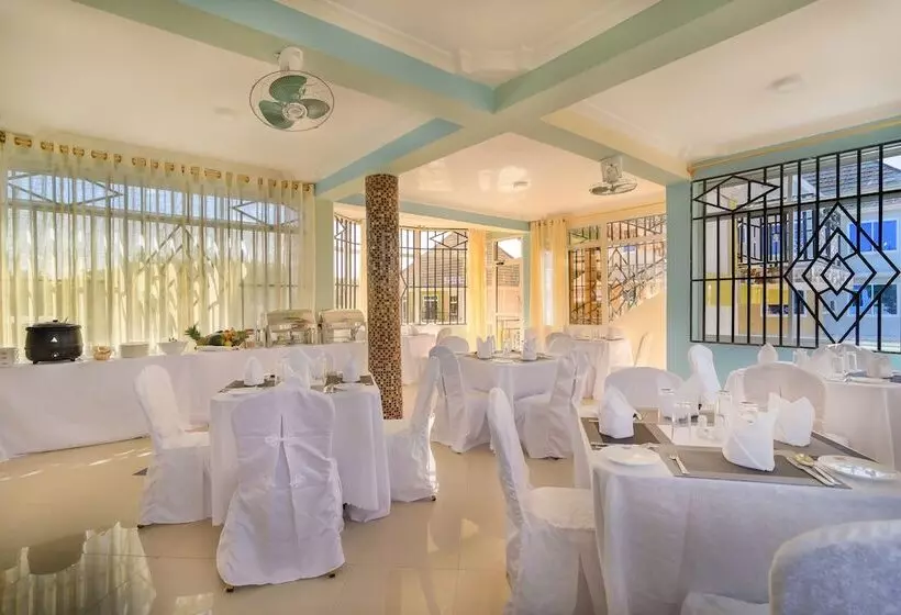 Hotelli Mazubu Grand