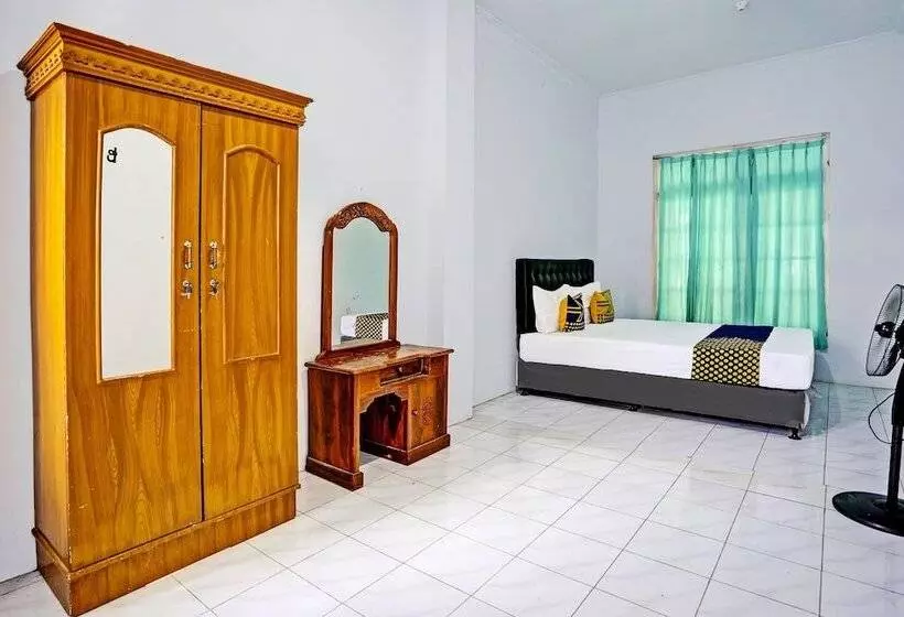 Hotelli Spot On 91868 Nusa Indah Guest House Syariah