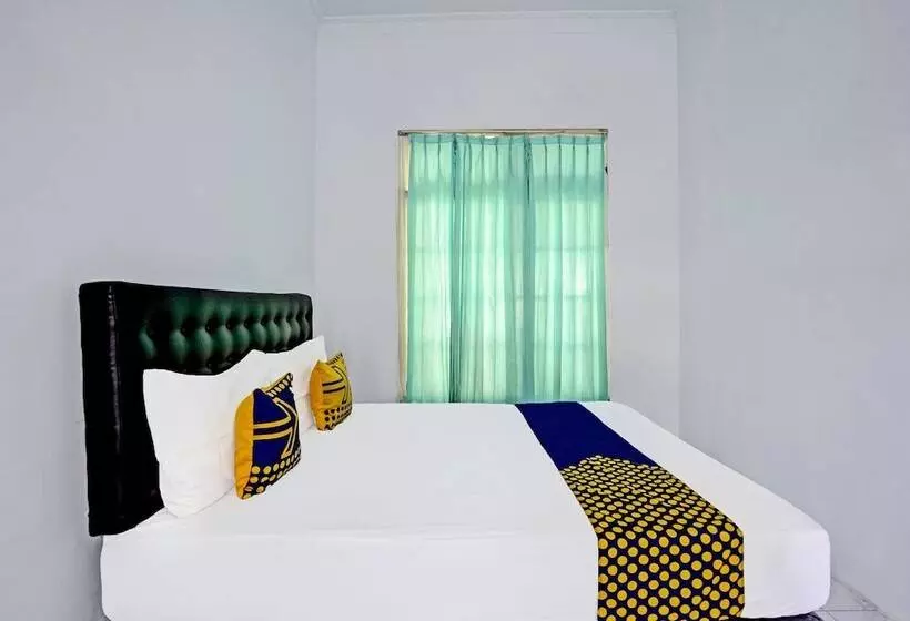 Hotelli Spot On 91868 Nusa Indah Guest House Syariah