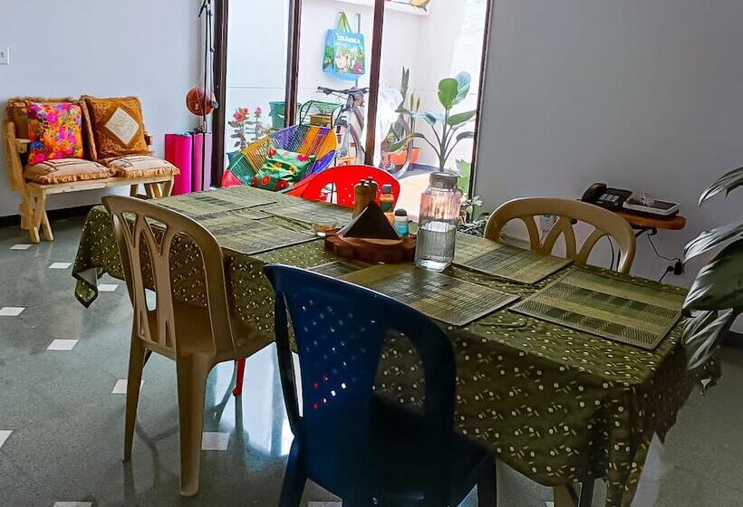 پانسیون Moradia Laureles Medellin