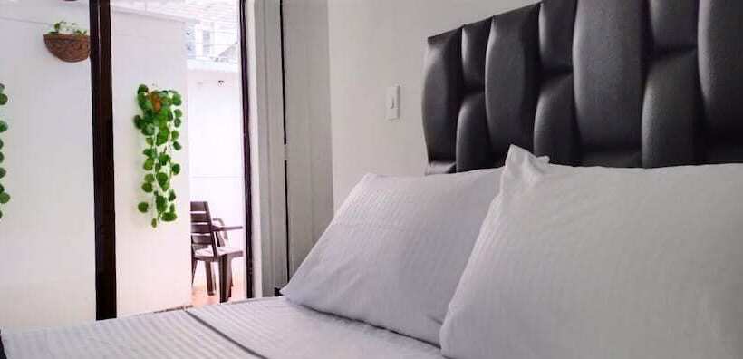 پانسیون Moradia Laureles Medellin