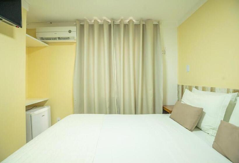 Albergue Pousada Manhã Dourada