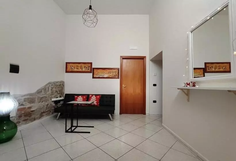 Aamiaismajoitus (B&B) Nalusa Home