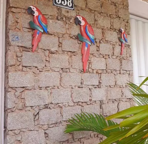 تختخواب و صبحانه Quartos Aconchegantes Prox Pelourinho, Metrô E Arena F Nova