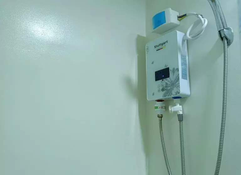 1br Aesthetic Condotel Fairview Qc