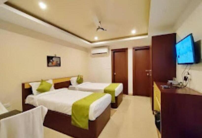 בית מלון כפרי Jasmin Palace Angul