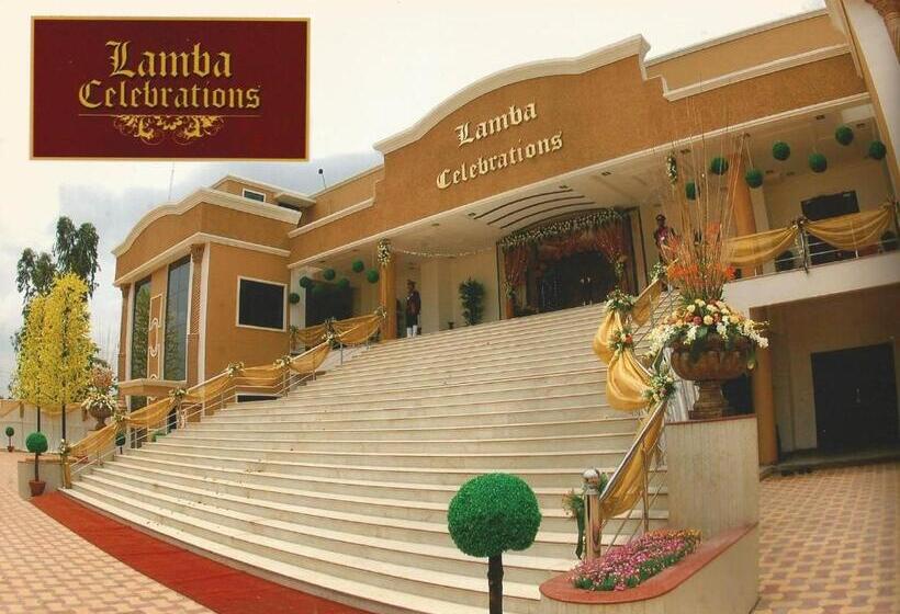 ホテル Lamba Celebrations