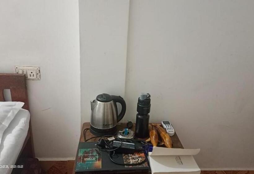 Pensió Albert S Place