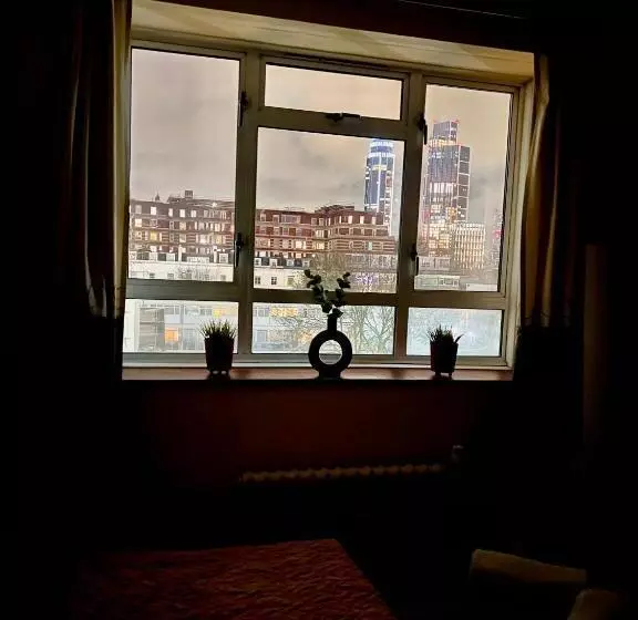 پانسیون Central London Zone 1 Cosy All Inclusive Room