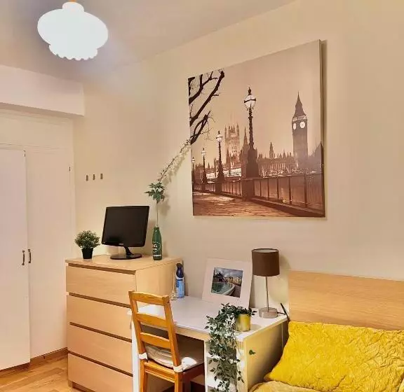 پانسیون Central London Zone 1 Cosy All Inclusive Room