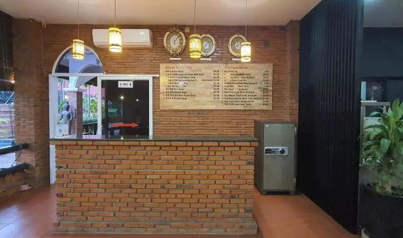Majatalo Only One Boutique Restaurant Cafe