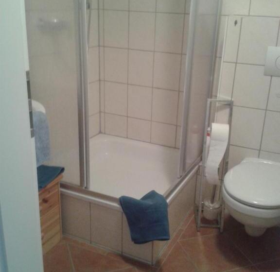 Pensão Vierzeithof   Hofcafé Eiszeit