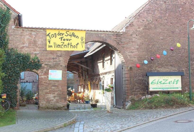 Pensão Vierzeithof   Hofcafé Eiszeit