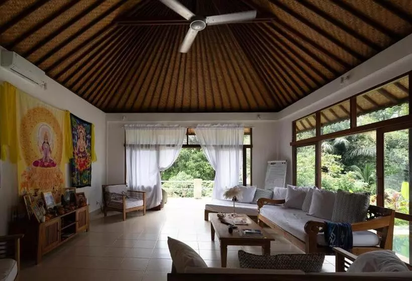 ペンション Villa Timpal Timpal
