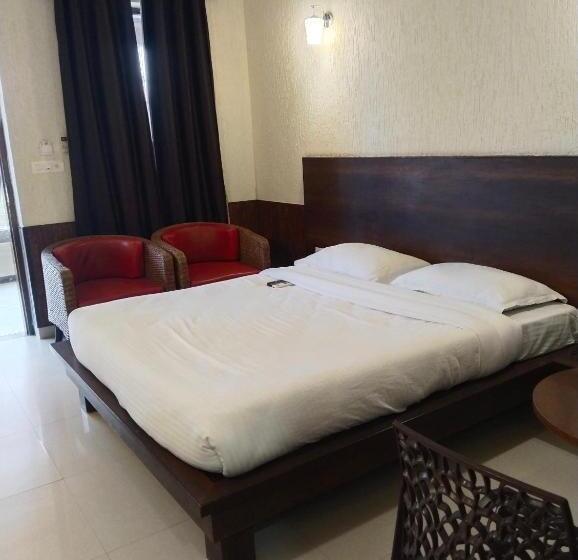 Rani Palace Hotel And Resort