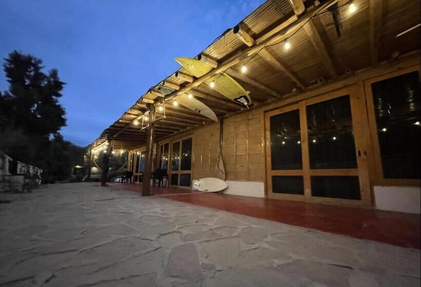 ユースホステル Lobitos Eco Lodge