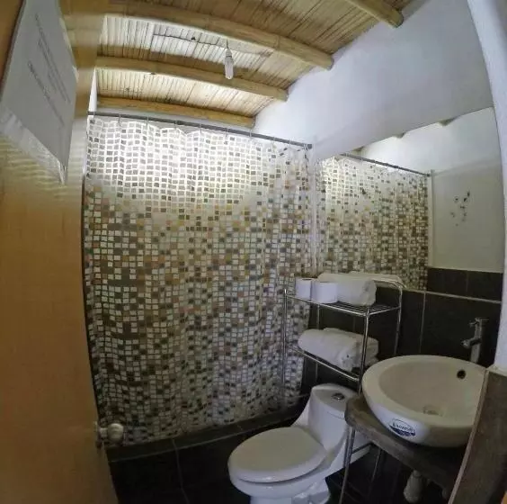 ユースホステル Lobitos Eco Lodge