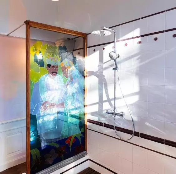 Aamiaismajoitus (B&B) Musée Villa Bagatelle