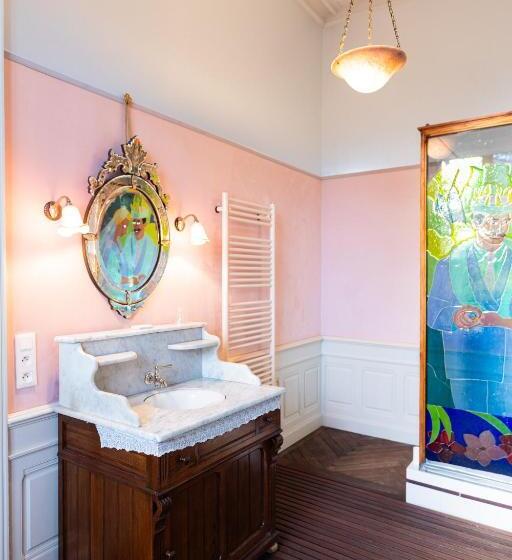 مبيت وإفطار Musée Villa Bagatelle