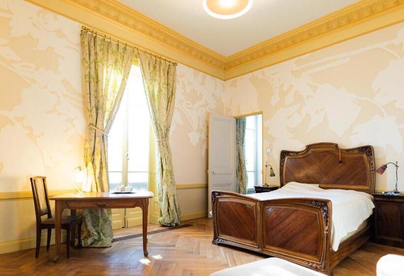 مبيت وإفطار Musée Villa Bagatelle