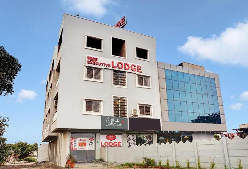 Fabhotel Bliss Executive