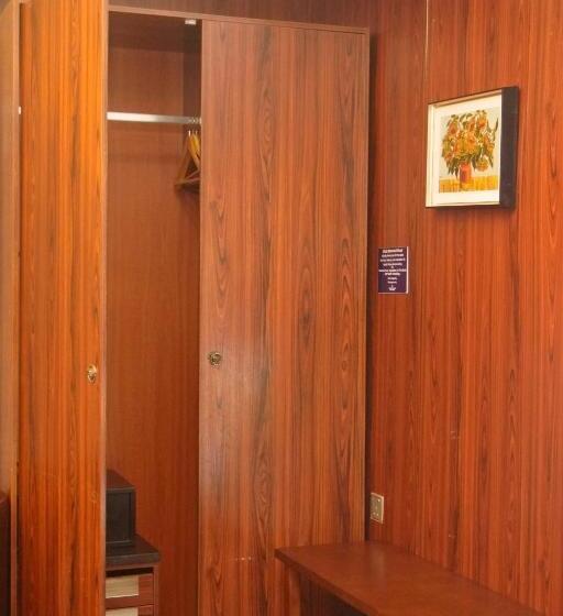 هتل Airport Goldentulip