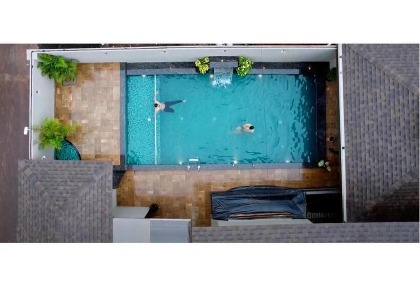 ホテル Jumbo Serene