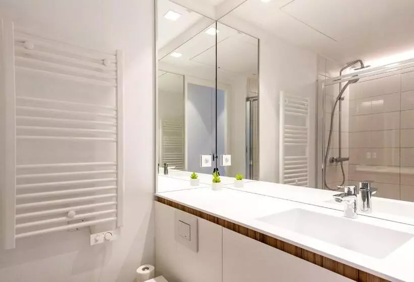 ホテル The Babel Community   République   Joliette