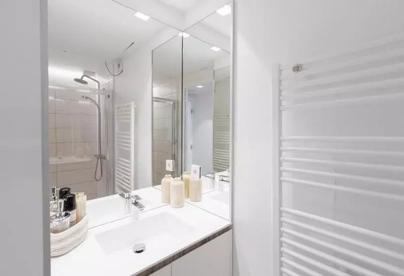 ホテル The Babel Community   République   Joliette