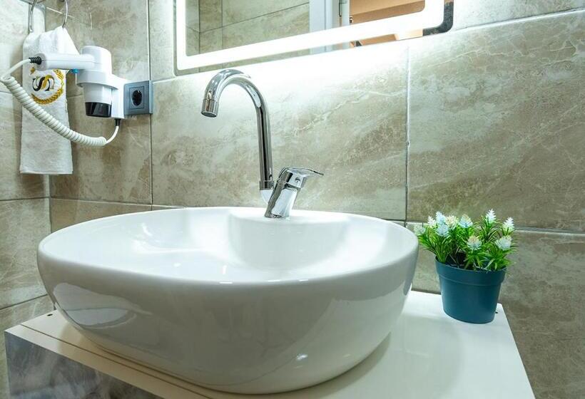 هتل Luxury Medea Taksim