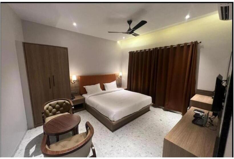 ホテル Jumbo Serene