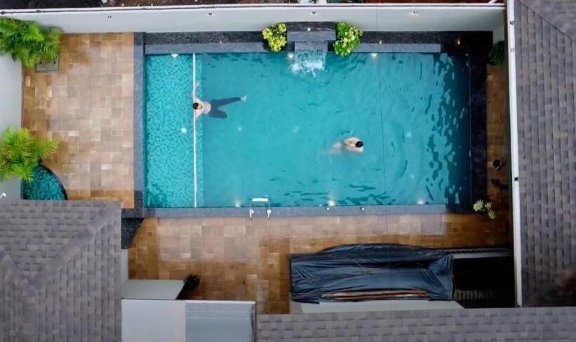 ホテル Jumbo Serene