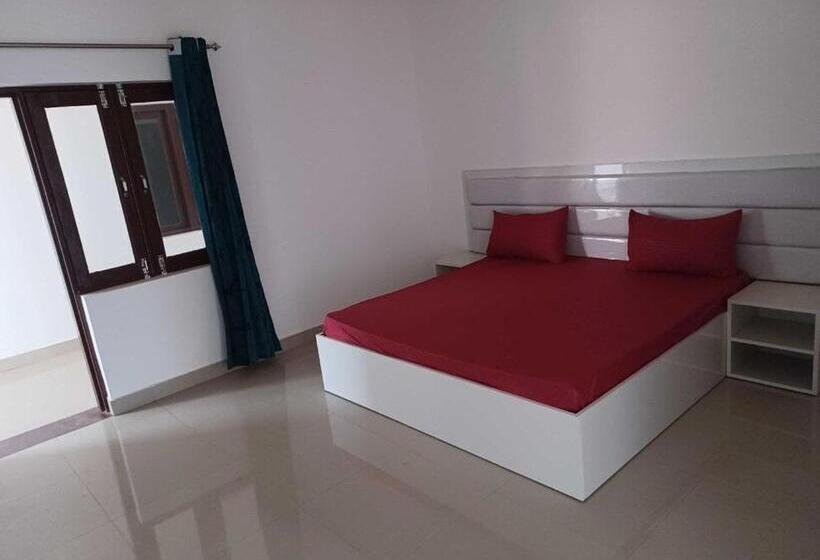 בית מלון כפרי Oyo Vasundhara Resort