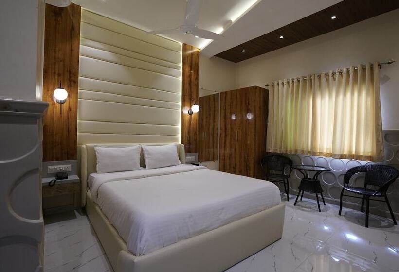 Hotel Palm Springs Beach Resort Gorai