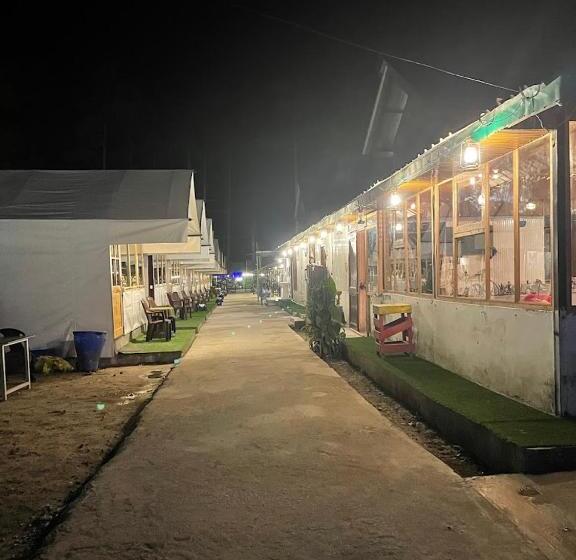 ホテル Sajla Heaven Cafe & Stay