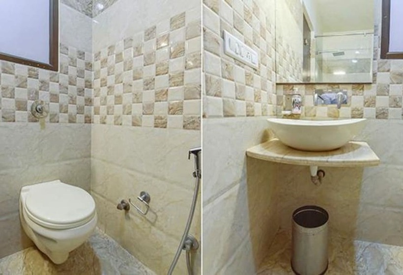 Fabhotel Signature Inn