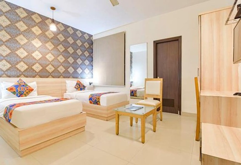 Fabhotel Signature Inn