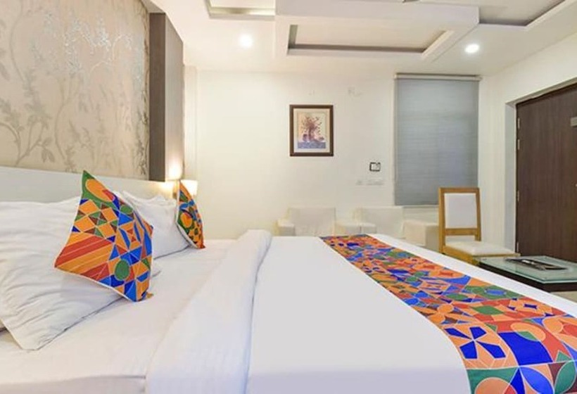 Fabhotel Signature Inn