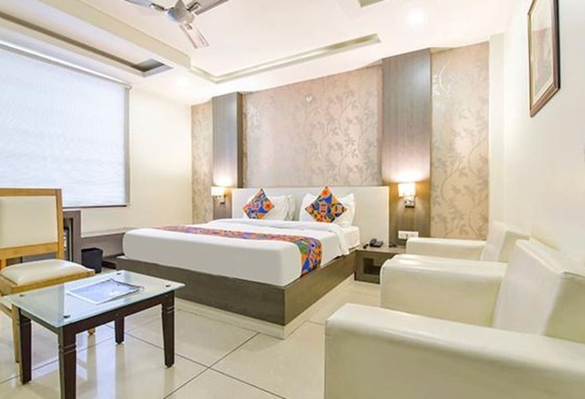 Fabhotel Signature Inn