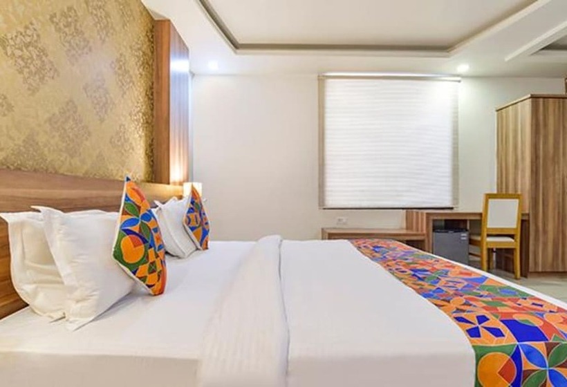 Fabhotel Signature Inn